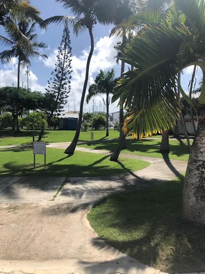 Studio Azur, résidence privée et piscines Saint-Francois  Guadeloupe